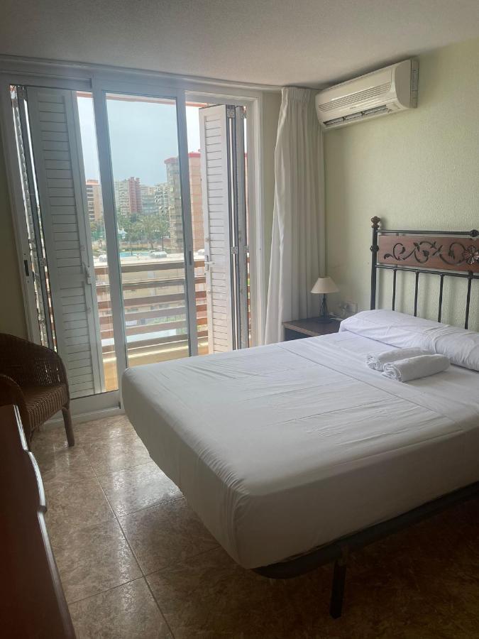 Febus Apartment Alicante Bagian luar foto