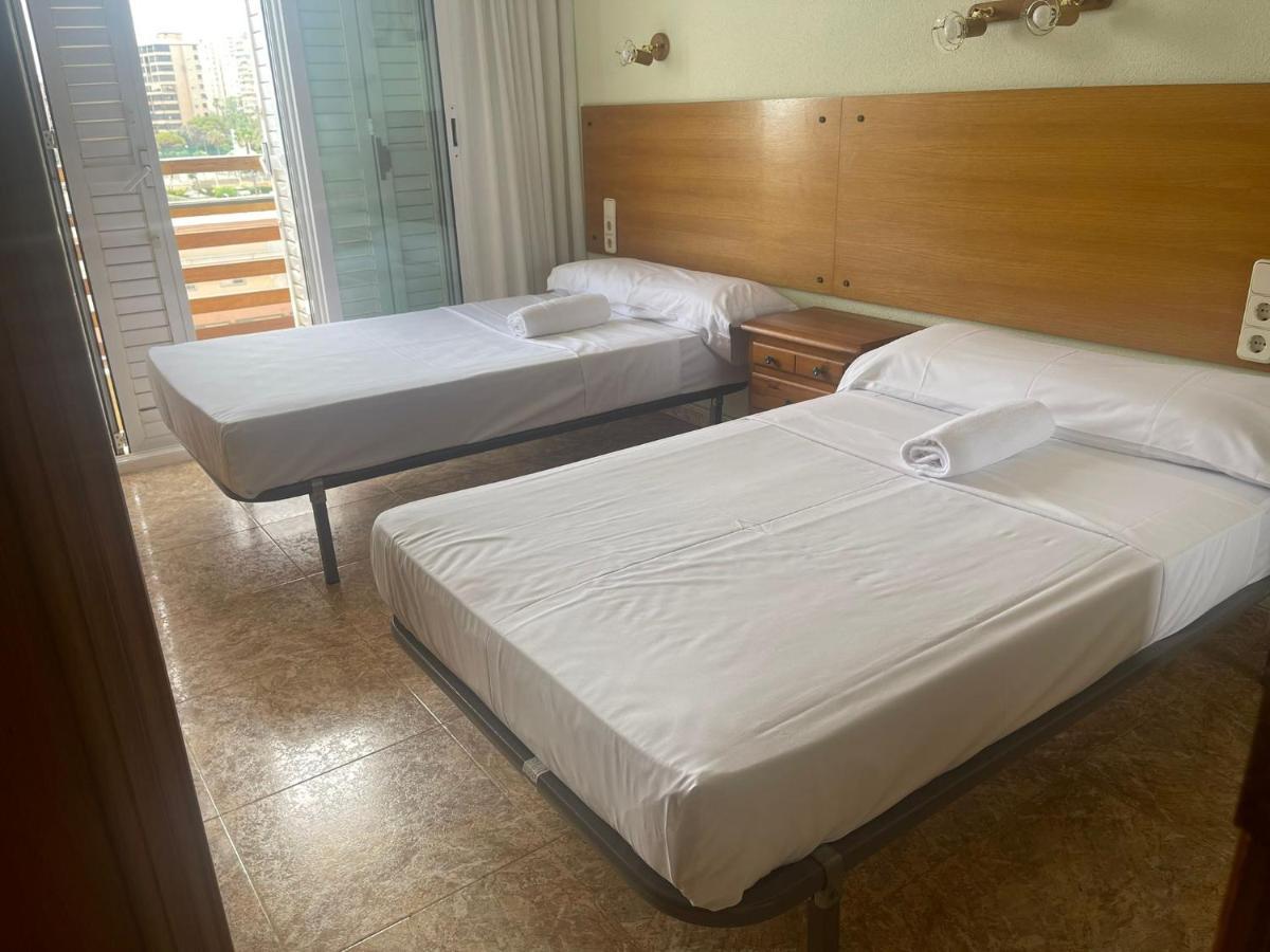 Febus Apartment Alicante Bagian luar foto
